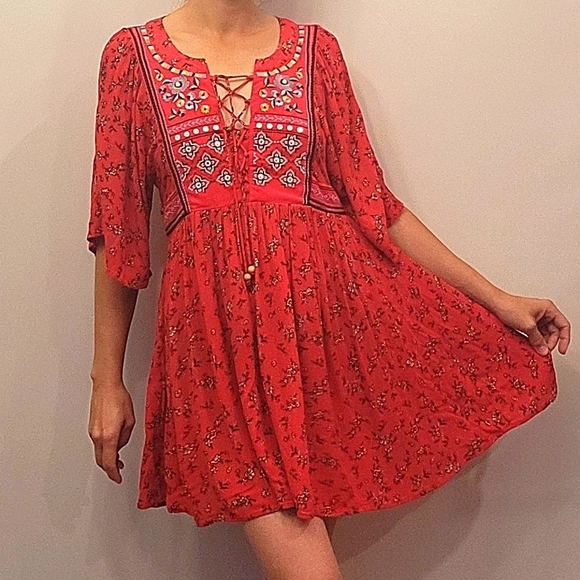 Wonderly Dresses & Skirts - Wonderly Embroidered Floral Red Mini Dress Tunic Size XS